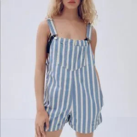 Zara White & Blue Stripe Short Denim Jumpsuit Size S - Picture 1 of 5